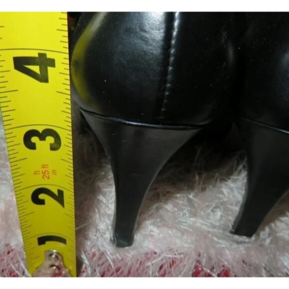 Paul Green Black Italian Leather Criss cross straps Heels Pumps Dress shoes 5.5